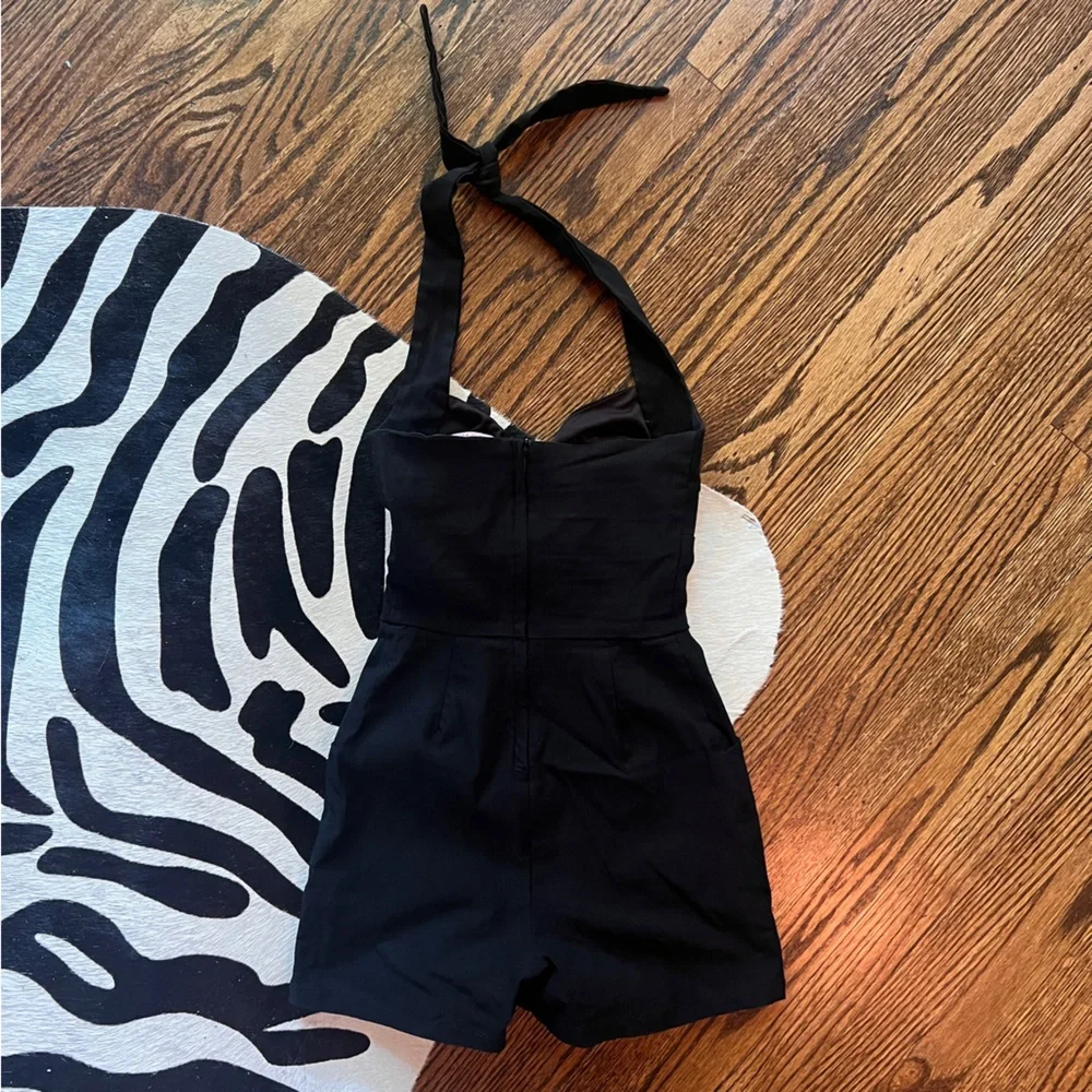 Betty Paige Black Halter Romper with Pockets - Picture 5 of 7
